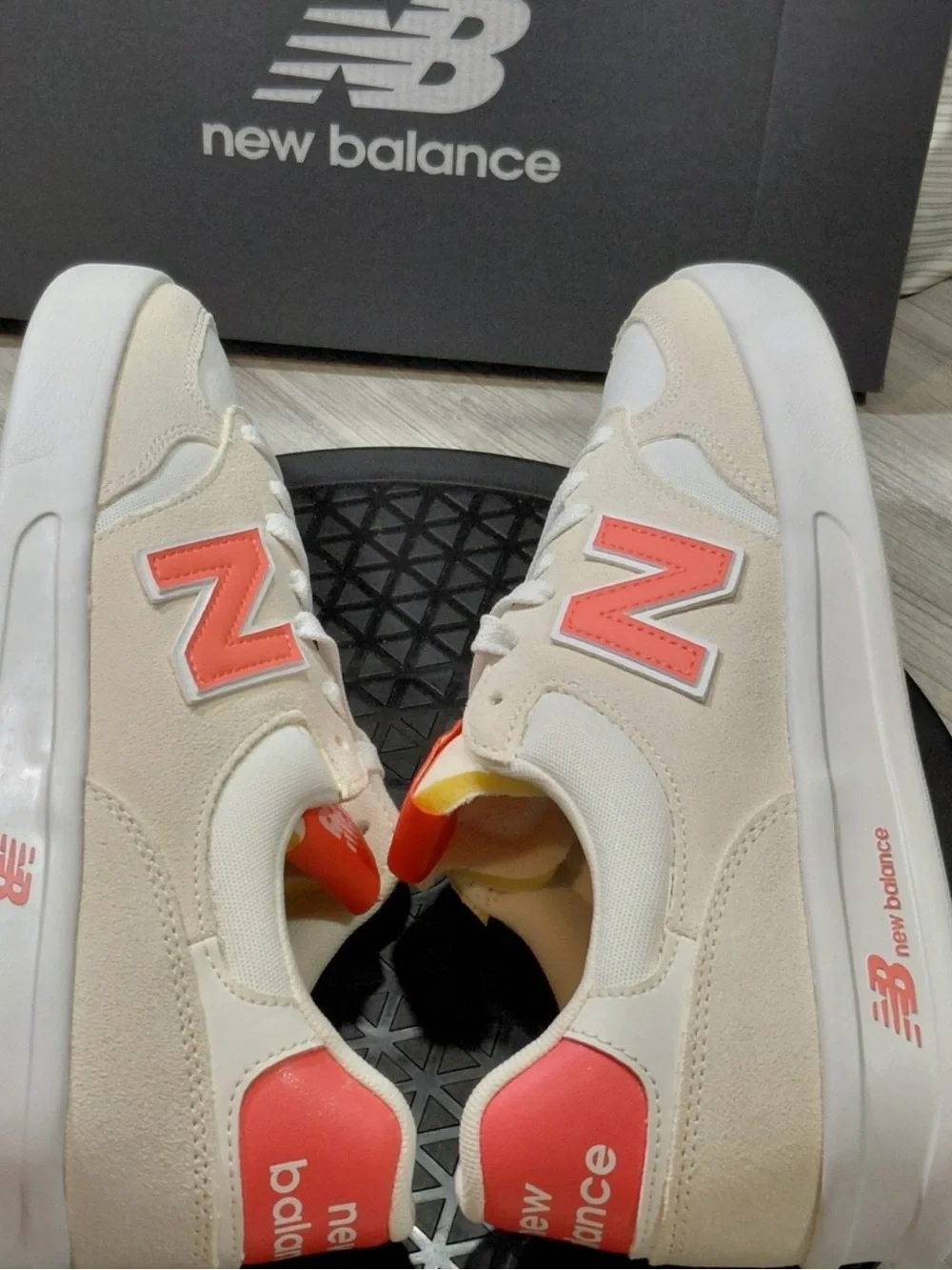 New Balance Womens CT 300 v3 Court Sneakers